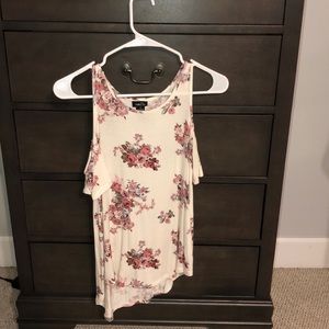 off the shoulder uneven floral t-shirt